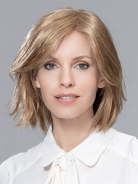 TEMPO 100 DELUXE LARGE by ELLEN WILLE in SANDY BLONDE MIX 16.22.14 | Medium Blonde and Light Neutral Blonde with Medium Ash Blonde Blend