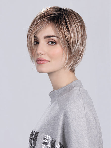 JAVA by Ellen Wille in CANDY BLONDE ROOTED 101.26.60 | Pearl Platinum, Dark Strawberry Blonde and Pearl White with Shaded Roots