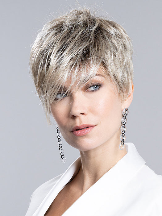 RING by ELLEN WILLE in CHAMPAGNE ROOTED 22.16.25 | Light Neutral Blonde and Medium Blonde with Lightest Golden Blonde Blend and Shaded Roots