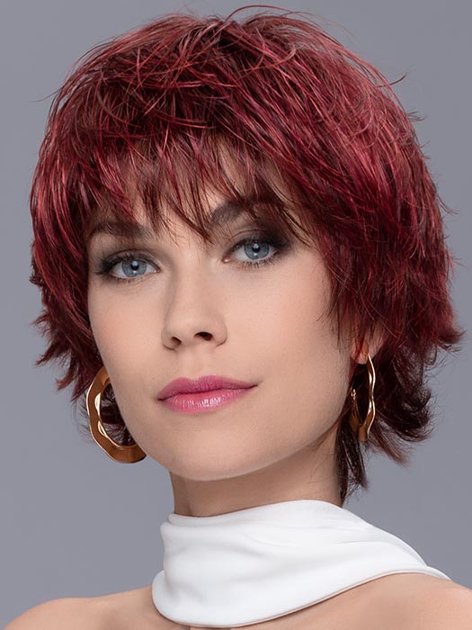 Shake and vintage go wigs